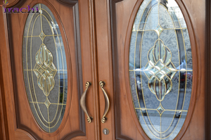 شیشه تزیینی درب