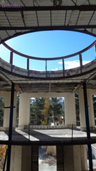 گنبد شیشه ای