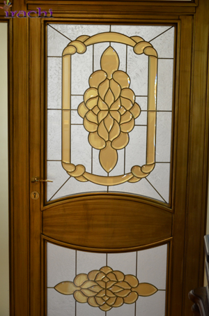 شیشه تزیینی درب