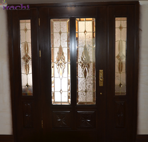 شیشه تزیینی درب