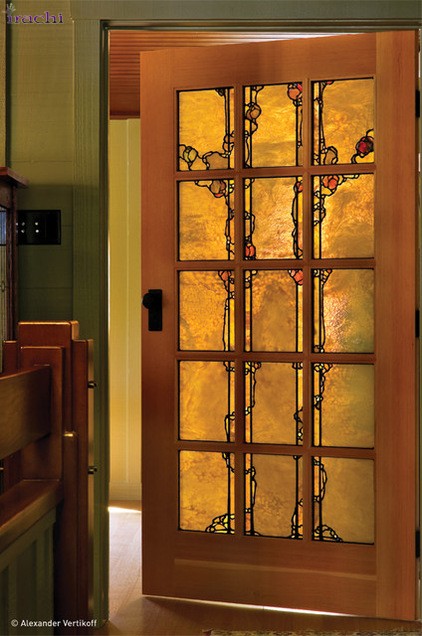 شیشه های رنگی