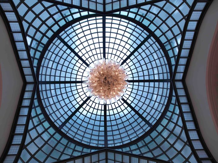 گنبد شیشه ای