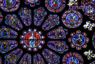 پنجره های استیند گلس