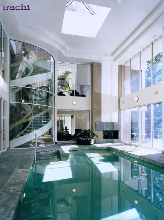 استخرهای شیشه ای