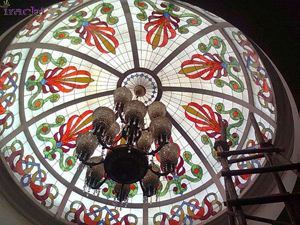 گنبد شیشه ای