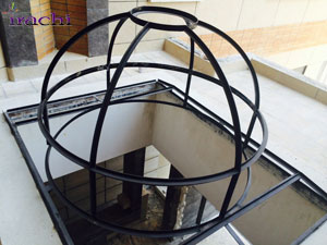 گنبد شیشه ای