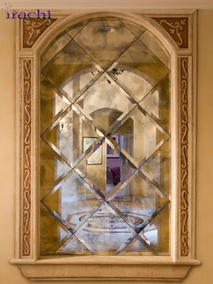 آینه آنتیک و کهنه کاری