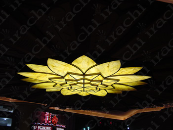 گنبد شیشه ای