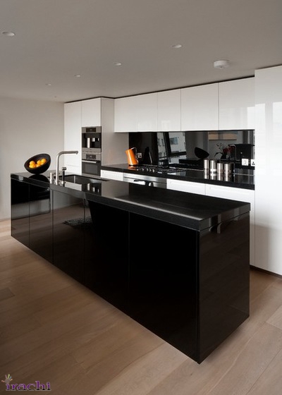 حس نیمه تاریک در خانه