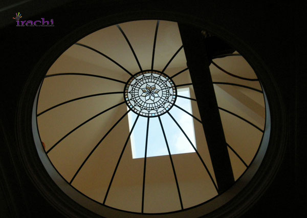 گنبد شیشه ای